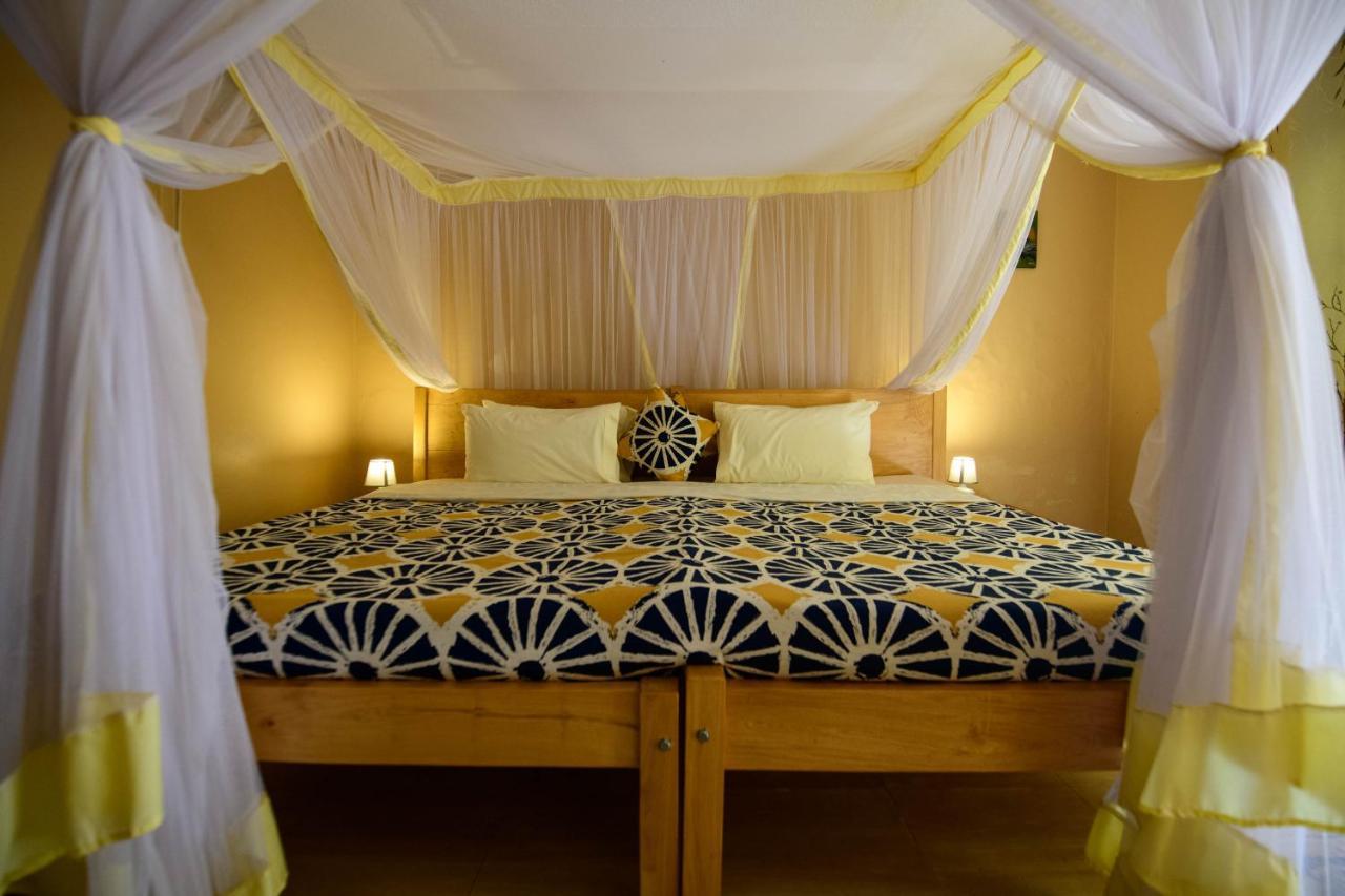 Cycad Entebbe Guest House Kültér fotó