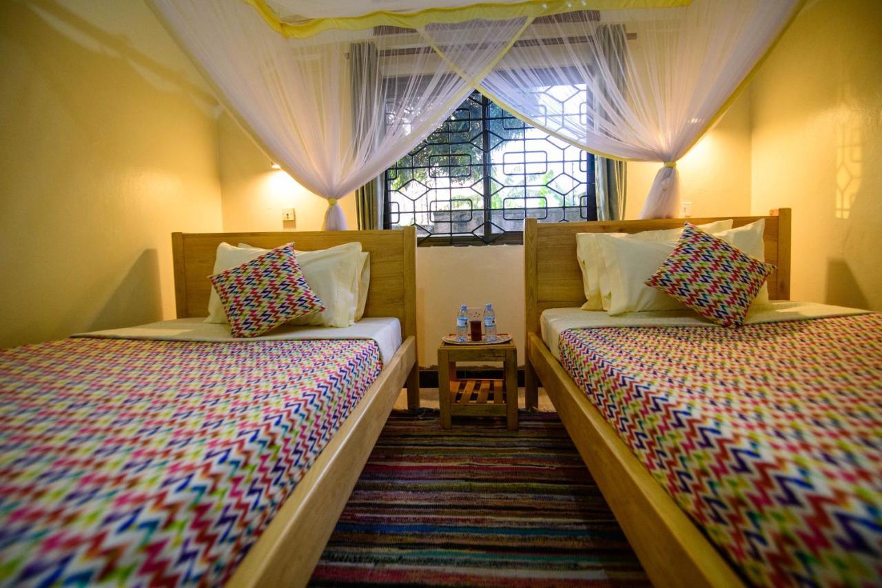 Cycad Entebbe Guest House Kültér fotó