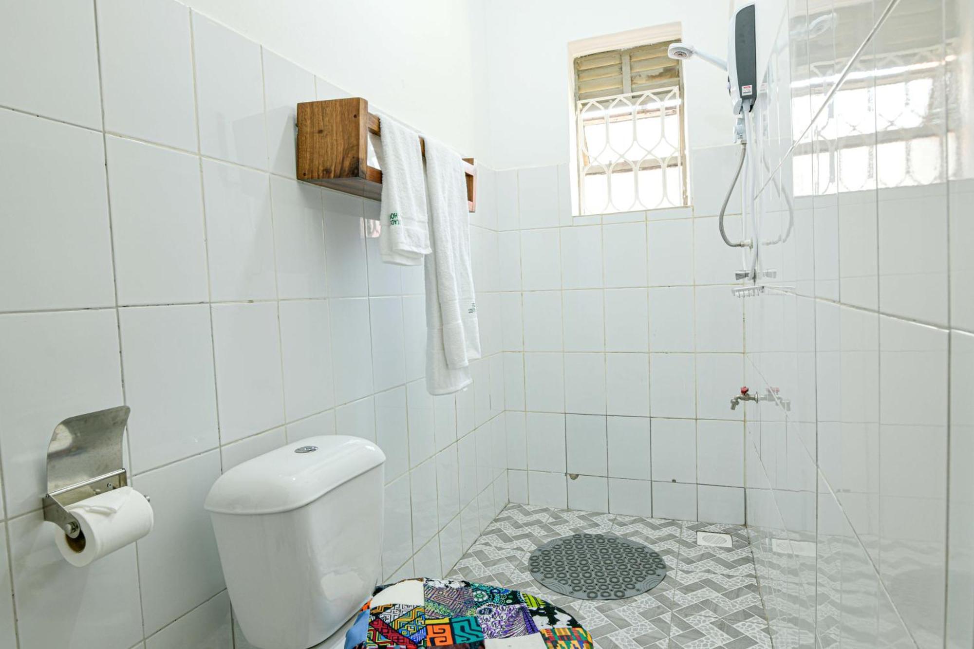Cycad Entebbe Guest House Kültér fotó
