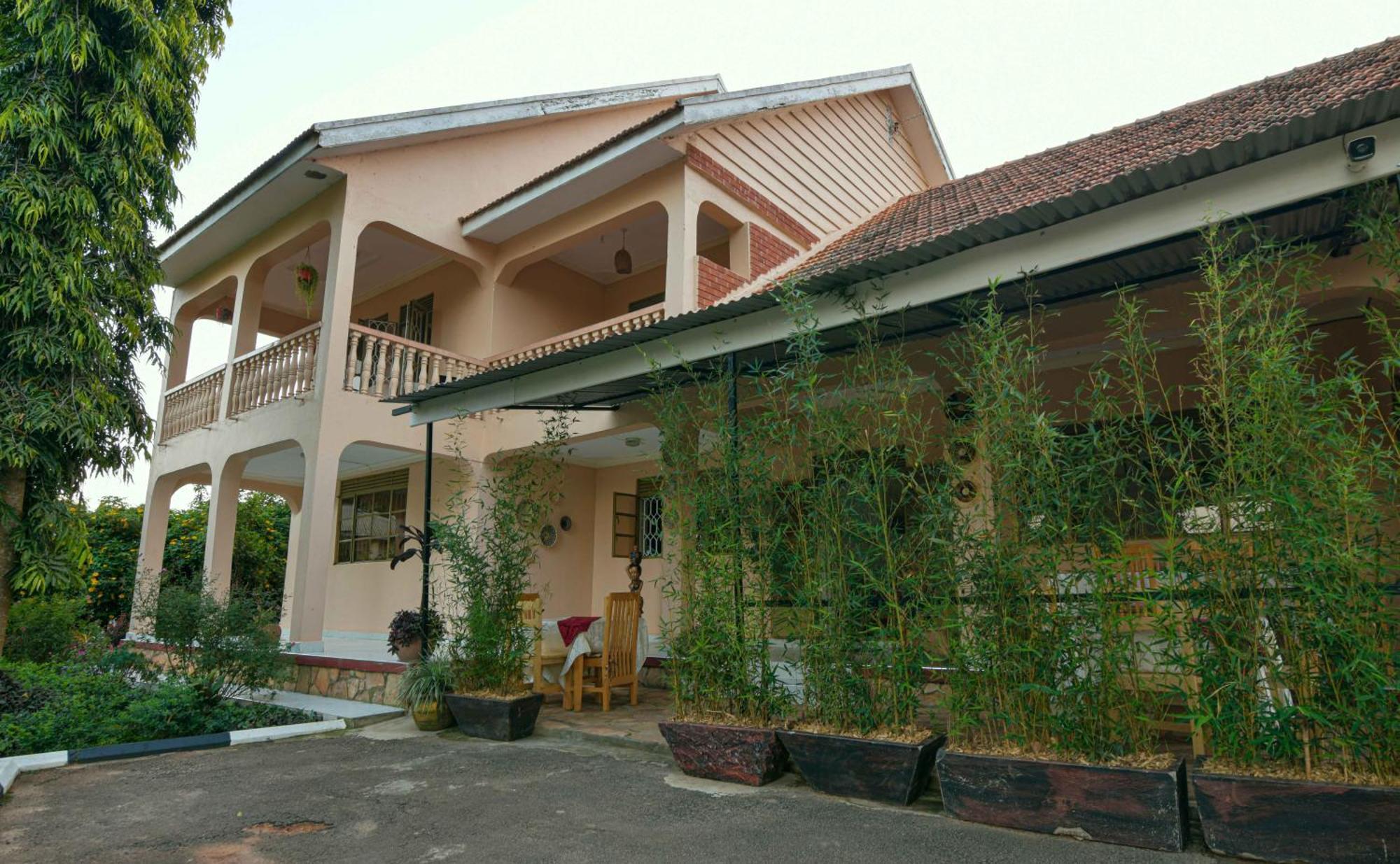 Cycad Entebbe Guest House Kültér fotó